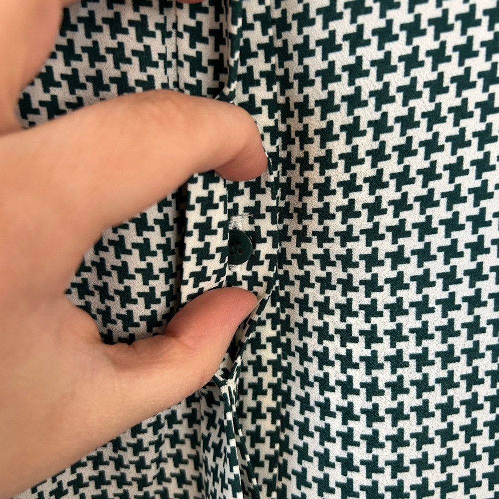 Talbots Womens Green White Houndstooth Hidden Button Office Blouse Large - Picture 5 of 5